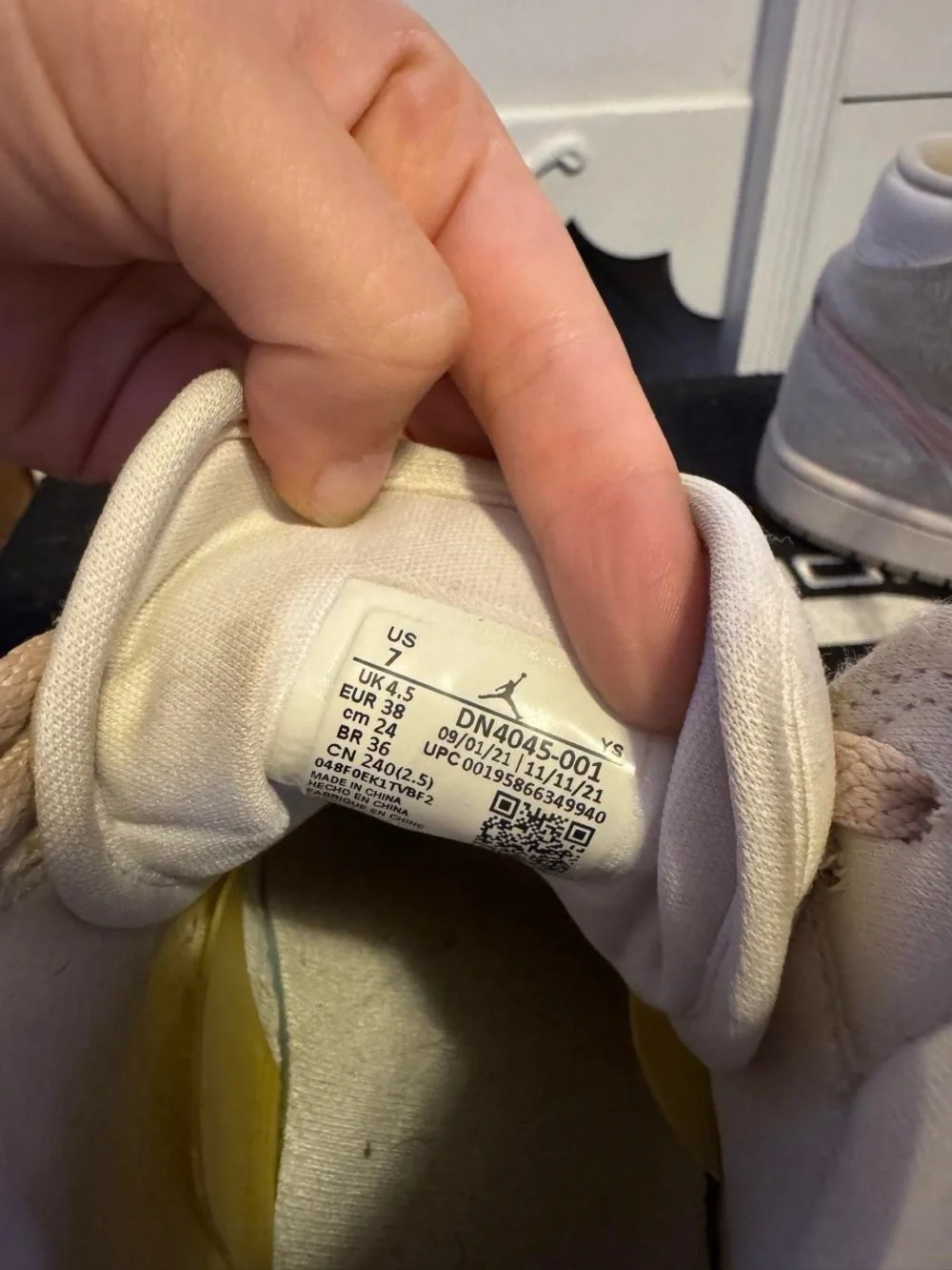 Nike stylish mid